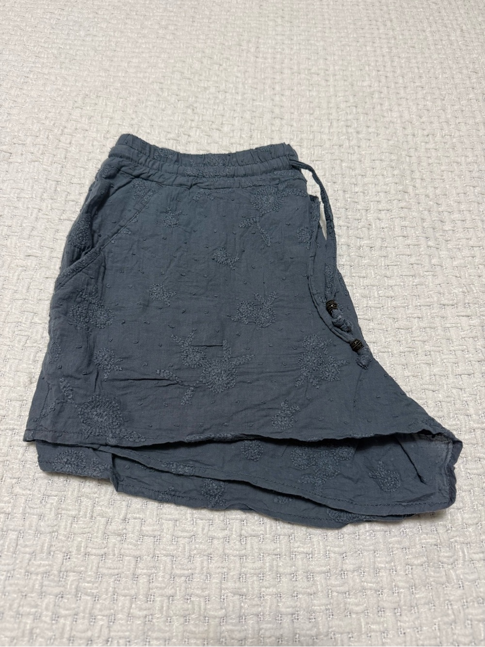 HeiHei  greyish blue  shorts with drawstring waist Women’s medium.
